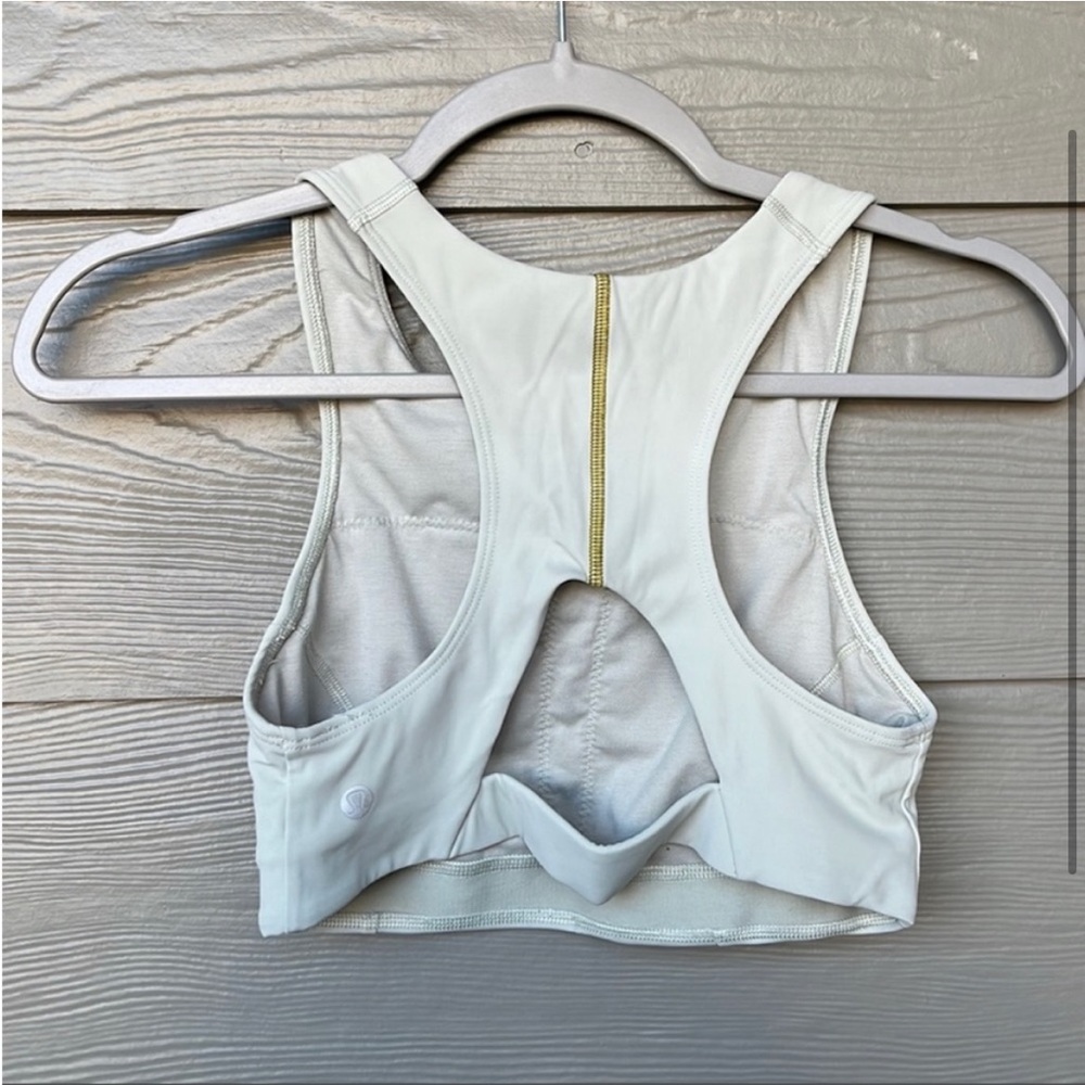 Lululemon bra - Picture 2 of 3
